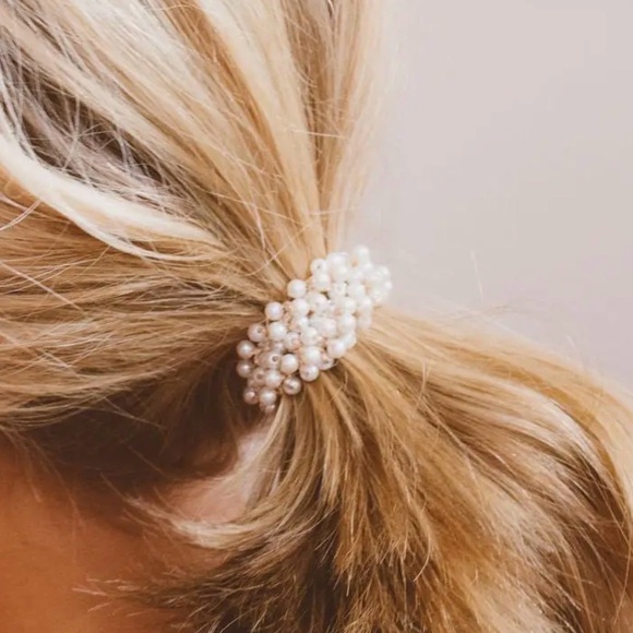Boutique Accessories - Pearl Ponytail (7708)